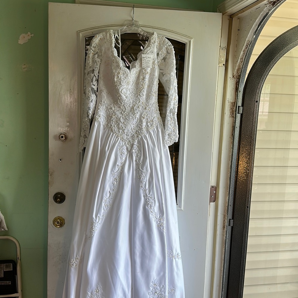 SWEETHEART GOWNS,, WEDDING DRESS WITH LONG TRAIN